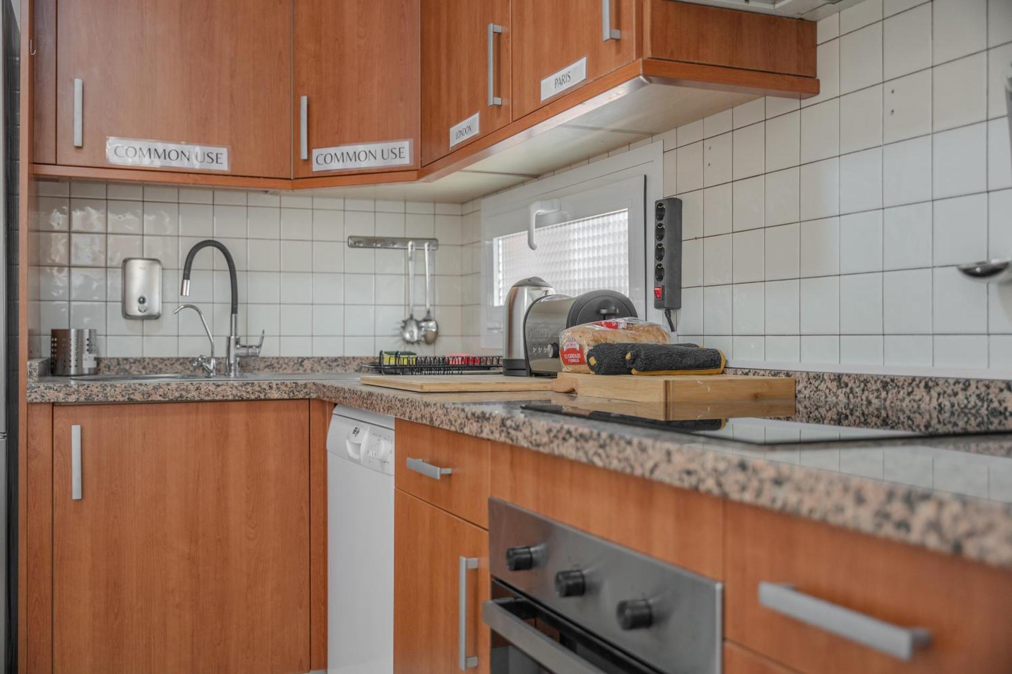 Rooms City Сан Исидро Екстериор снимка
