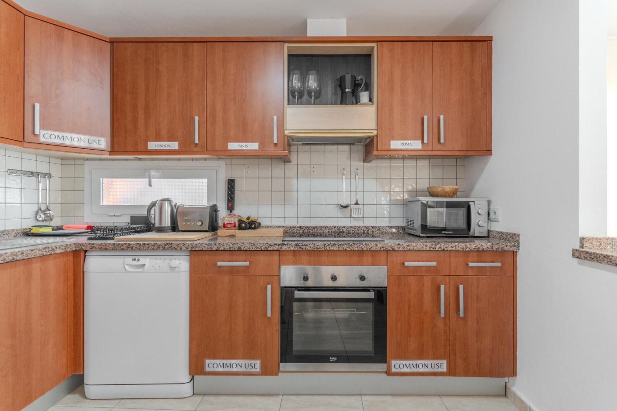 Rooms City Сан Исидро Екстериор снимка